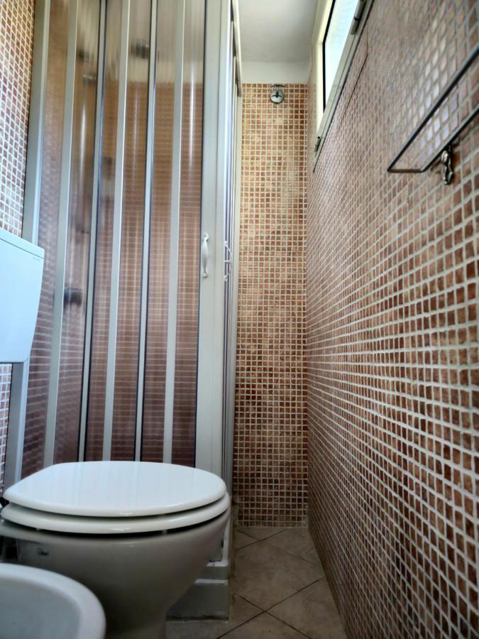 Valery House Apartment กาญารี ภายนอก รูปภาพ