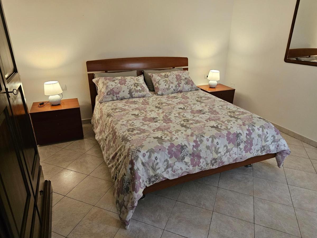 Valery House Apartment กาญารี ภายนอก รูปภาพ
