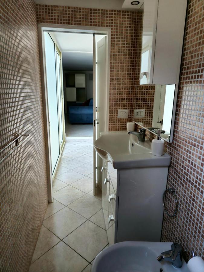 Valery House Apartment กาญารี ภายนอก รูปภาพ